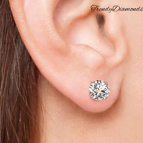 14Kt White Gold 4.00ctw Diamond Stud Earrings